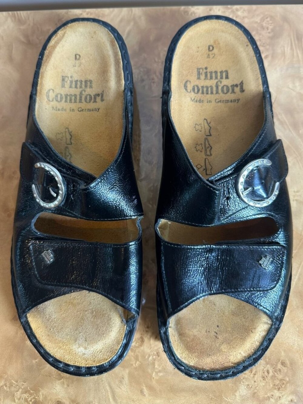 Finn Comfort Black Patent Leather Sandals EU 42 US 10.5